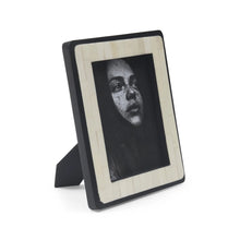 Load image into Gallery viewer, Pavo Photo Frame 5 x 7