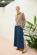 Load image into Gallery viewer, Leopard Knit