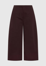 Load image into Gallery viewer, Jordan Crop Pant in Pinot
