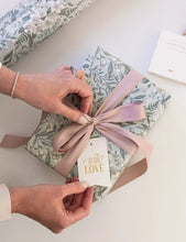 Load image into Gallery viewer, Gift Wrap Roll 3m - Ivory Garden