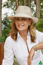 Load image into Gallery viewer, Laura Fedora Camel Mix