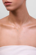 Load image into Gallery viewer, Petal Necklace | Gold