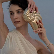 Load image into Gallery viewer, Shella Hardcase Clutch | Gold