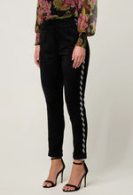 Load image into Gallery viewer, Everly Contrast Jogger | Onyx