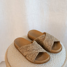 Load image into Gallery viewer, Tatan Raffa Slide