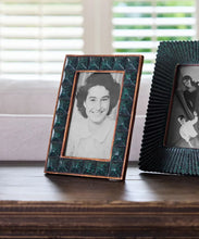 Load image into Gallery viewer, Jade Squares Photo Frame