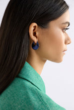 Load image into Gallery viewer, Saku Hoop Earring