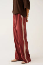Load image into Gallery viewer, Weston Pant | Mulberry