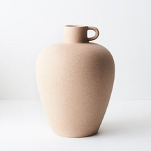 Load image into Gallery viewer, Mona Vase